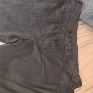 Men’s Chino pants